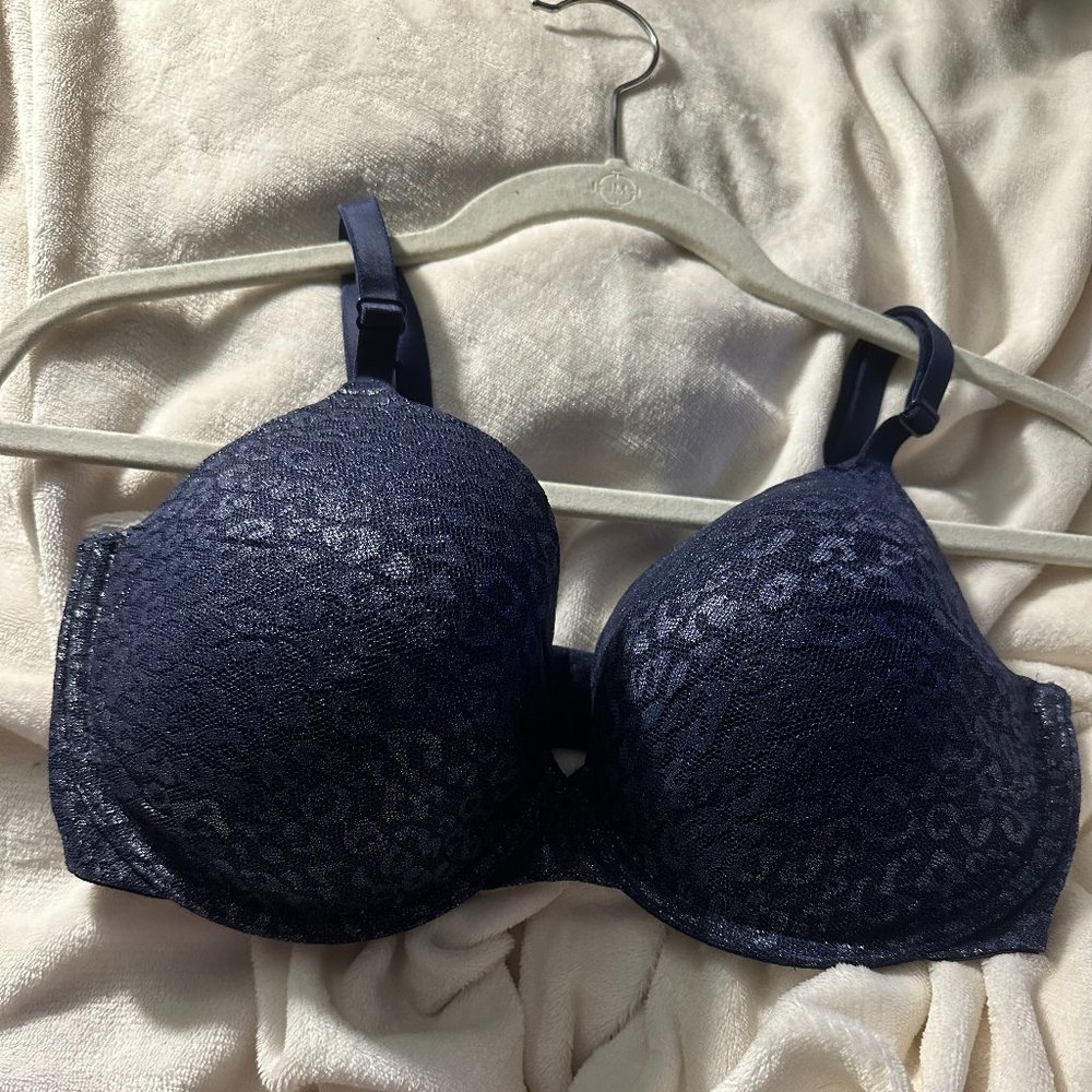 Victoria's Secret PINK, Wear Everywhere, lightly lined bra, size 34DDD.